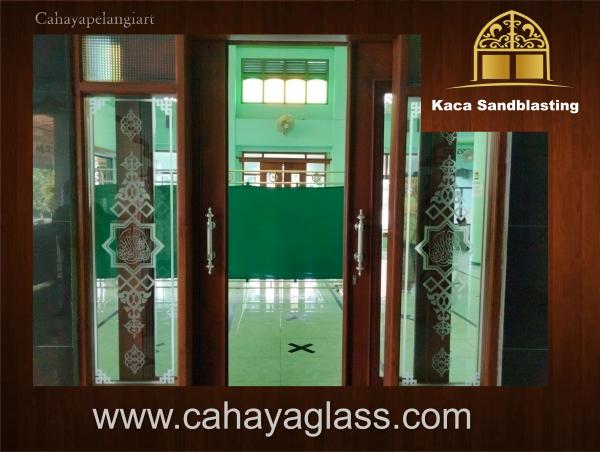 Kaca Grafir Semi Dimensi