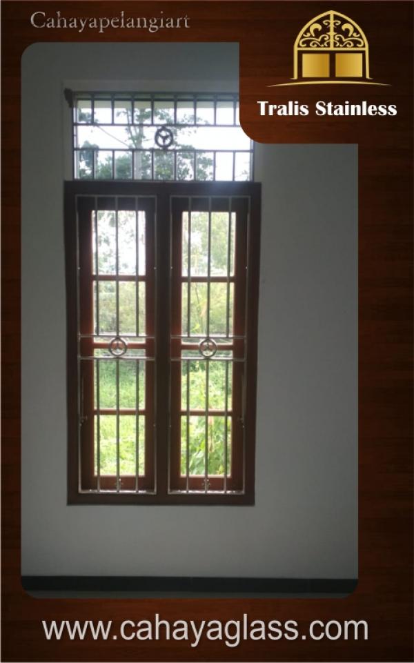 Tralis Jendela Stainless