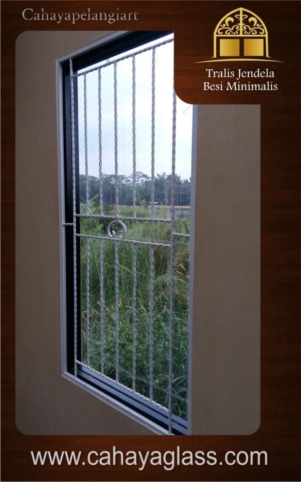 Tralis Jendela Besi Minimalis