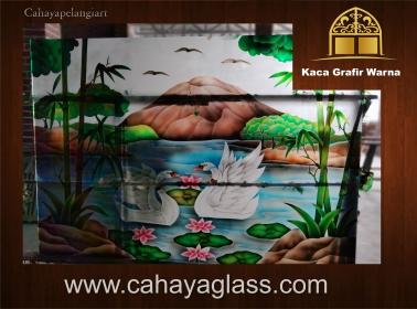 Kaca Grafir Semi Dimensi Warna